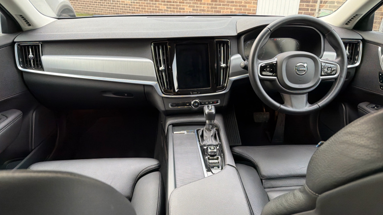 Volvo V90 2.0 T4 Momentum Plus 5dr Geartronic Petrol Estate